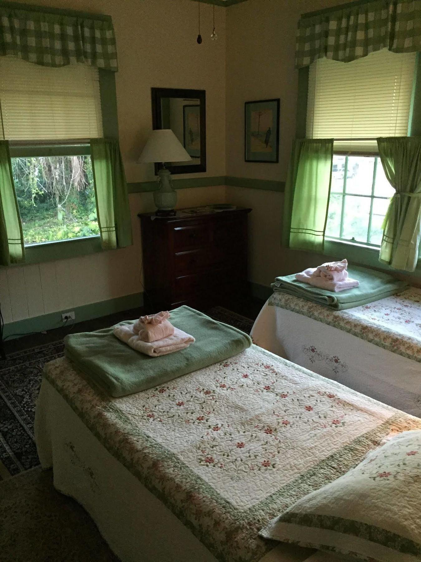 Maureen'S Bed And Breakfast Хіло Екстер'єр фото