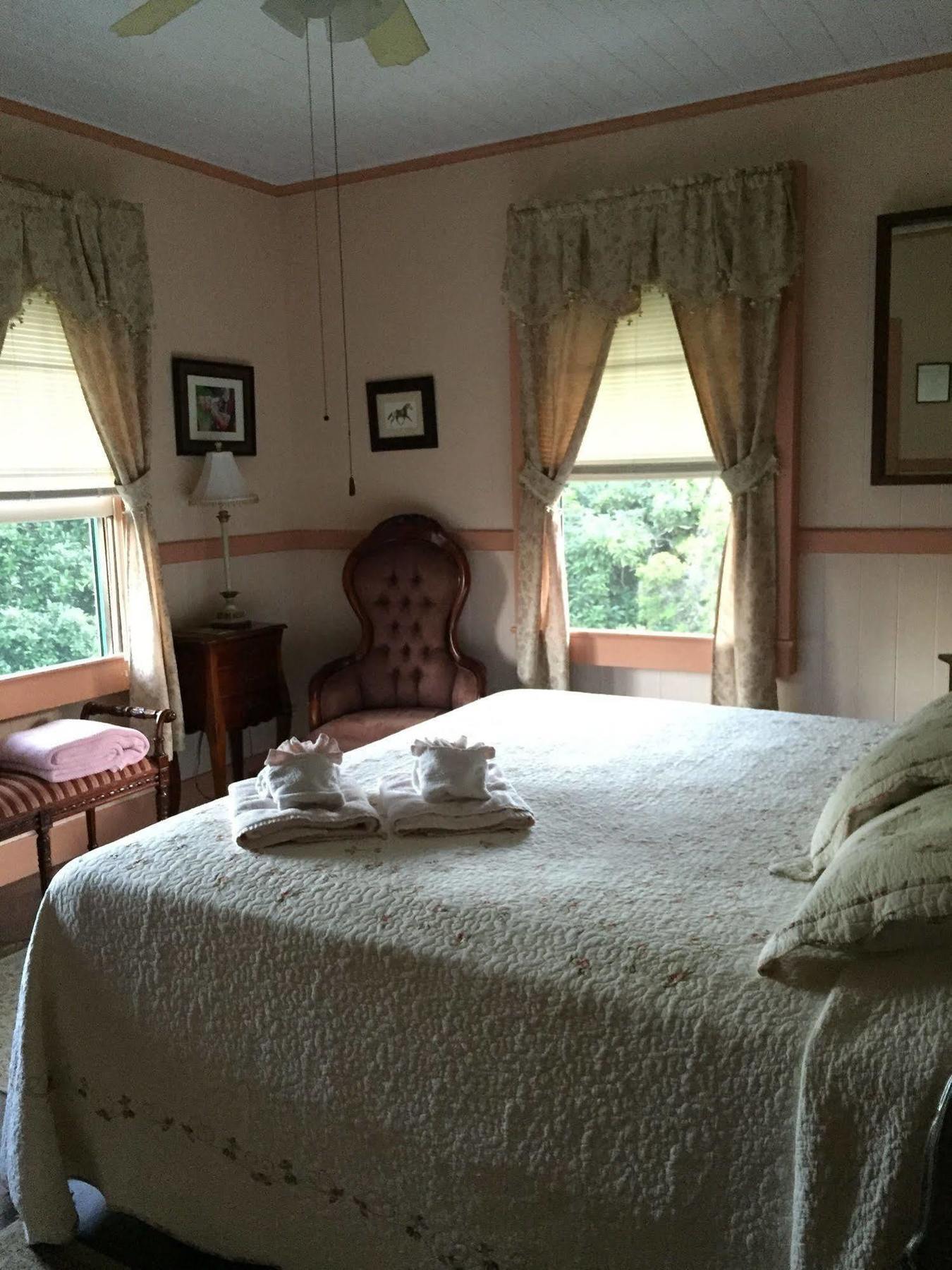Maureen'S Bed And Breakfast Хіло Екстер'єр фото