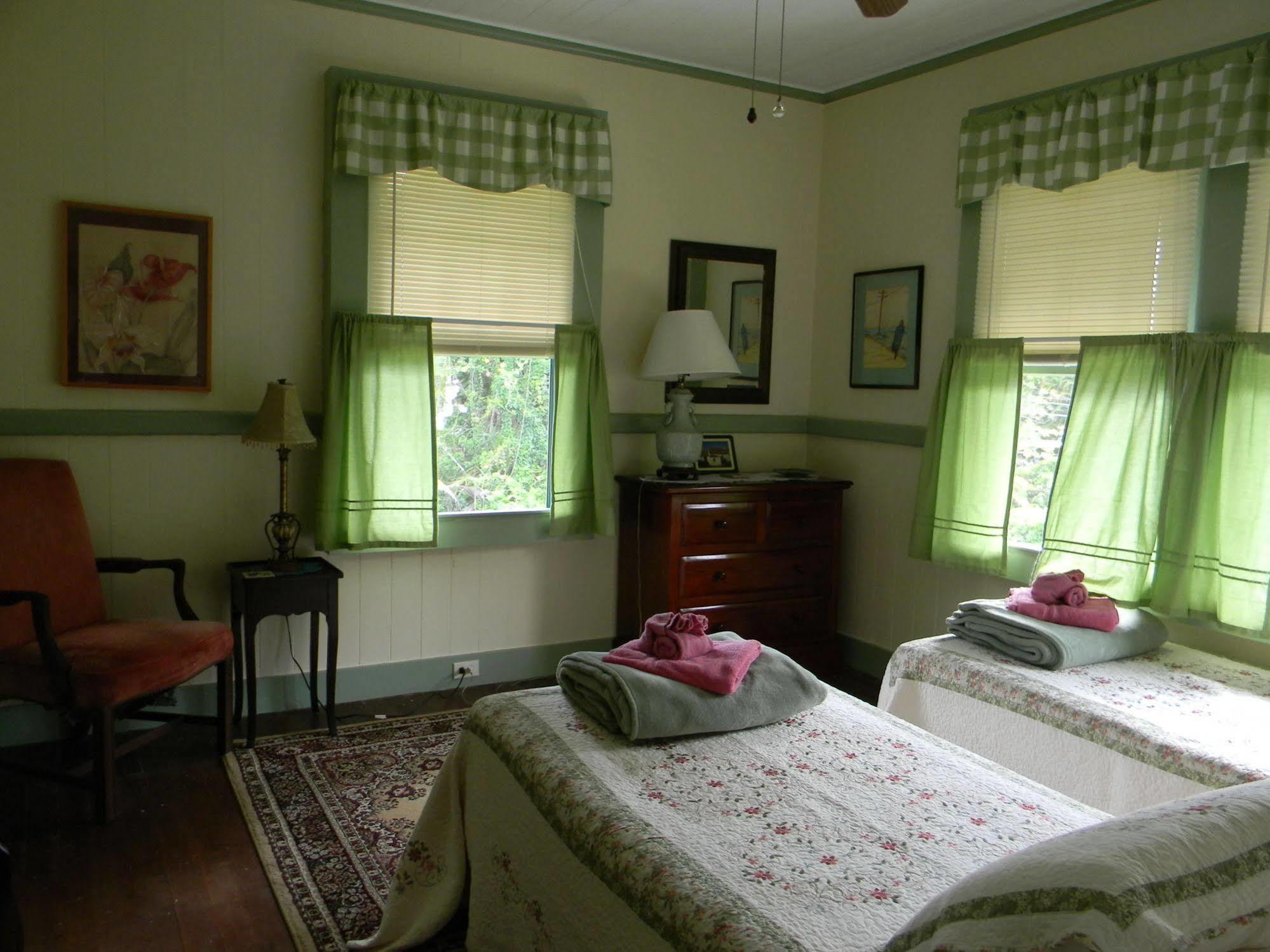 Maureen'S Bed And Breakfast Хіло Екстер'єр фото